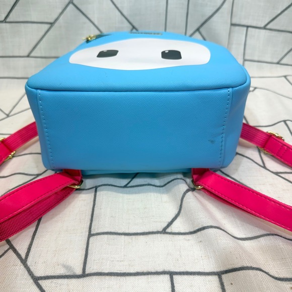 Fall‎ Guys Mini Backpack Blue Pink Faux Leather Gaming Crown Zipper Pull main image 10